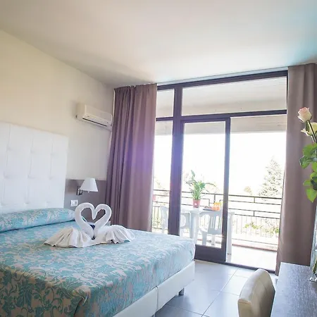 Hotel Holiday Hotell Sirmione